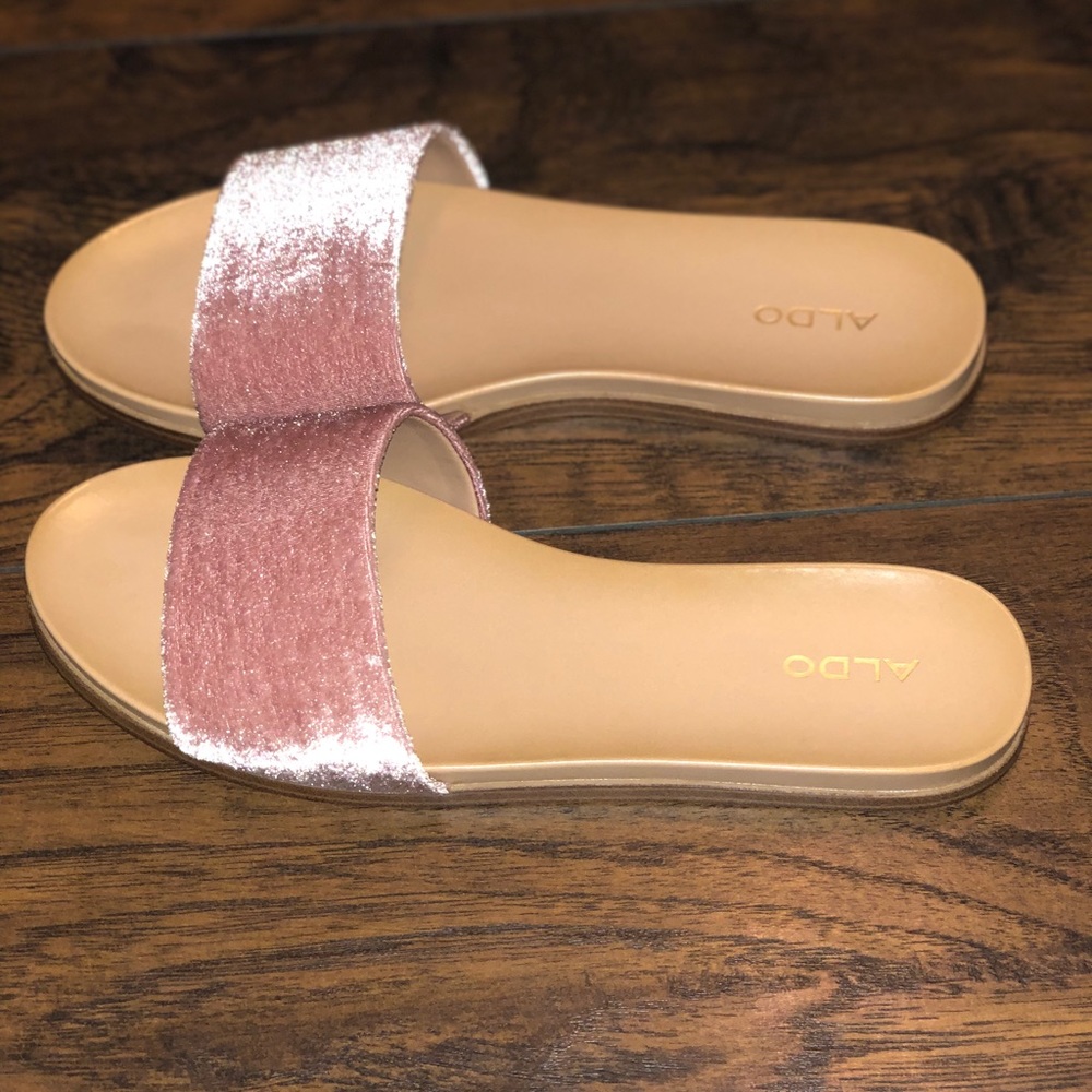 ❌SOLD❌ Aldo | Pink Sandals - Picture 3 of 8